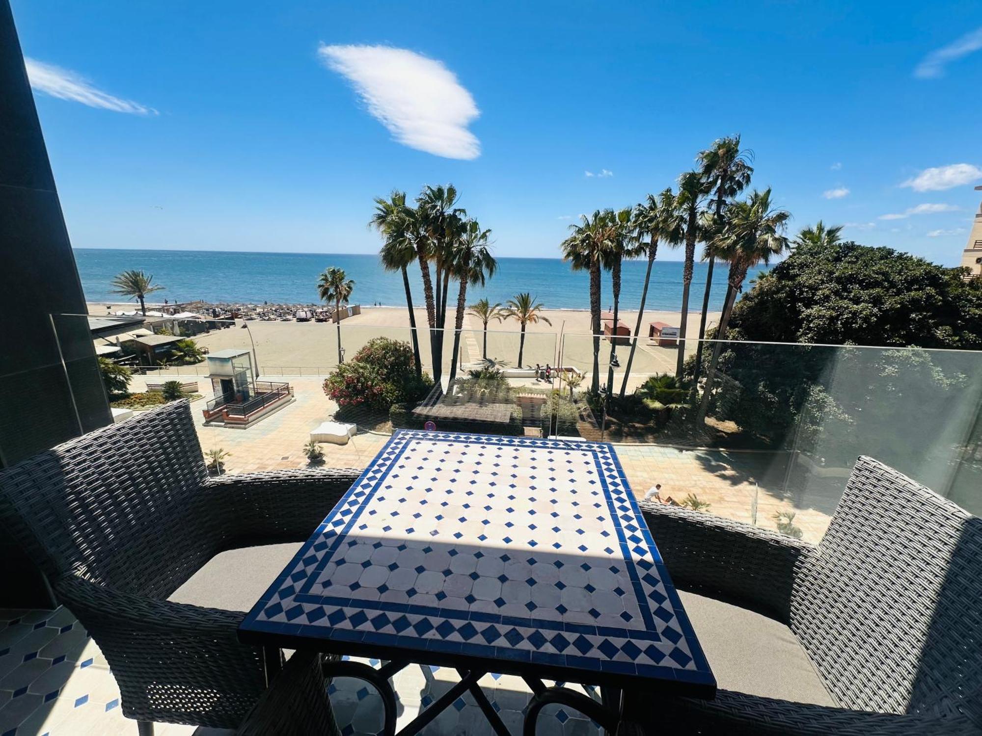 Apartamento La Viu Estepona Exterior foto