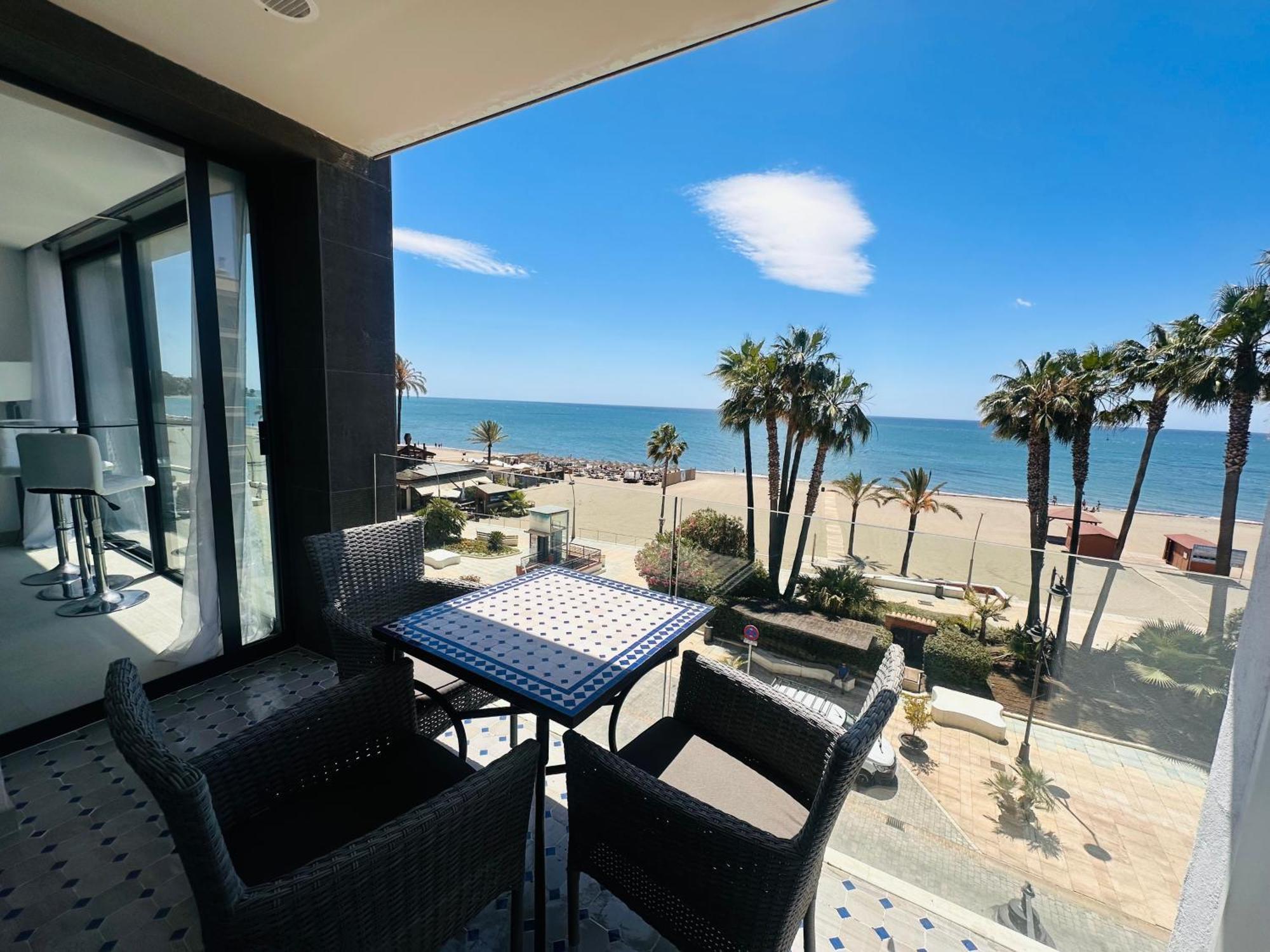 Apartamento La Viu Estepona Exterior foto