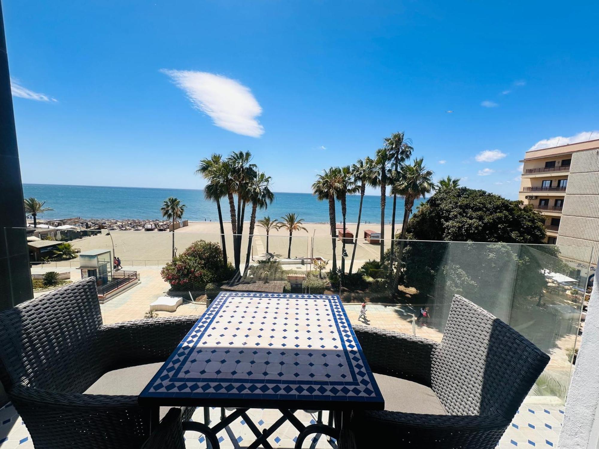 Apartamento La Viu Estepona Exterior foto